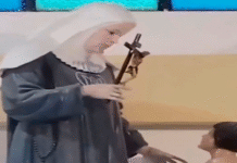 Videos de virgen llorando y moviéndose se viralizan en redes.