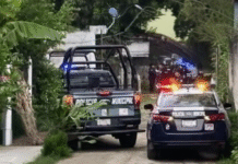 Sicarios irrumpen en llantera y ejecutan a hombre.