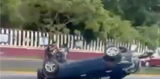 Volcadura en Periférico moviliza cuerpos de emergencia.