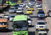 Transportistas de Tabasco exigen alza en tarifas por alza de gasolina.