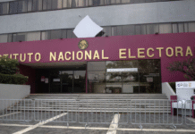 Aprueban consejeros del INE entre críticas y polémica.