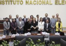 INE designa tabasqueños en áreas clave y genera controversia interna.