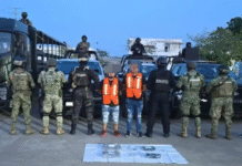 Caen dos con droga y moto robada en Centro.