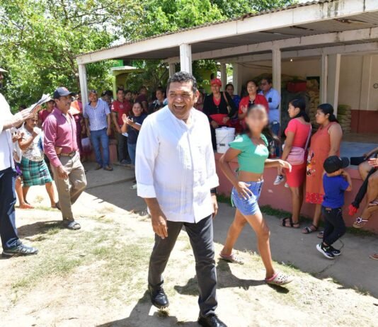 Avanza construcción de viviendas palafito para zonas vulnerables en Tabasco.