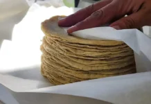 Alza en harina y gasolina dispararía precio de tortilla en México.