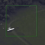 Video revela aterrizaje de avioneta con droga.