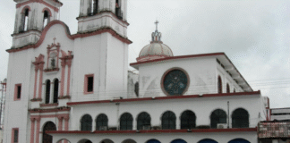 Iglesia llama al consenso por posible aumento al transporte.