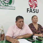 Sindicato del CECyTEC amenaza cierre carretero por despidos y presiones laborales.