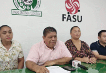 Sindicato del CECyTEC amenaza cierre carretero por despidos y presiones laborales.