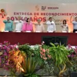 Tabasco honra maestros que transformaron generaciones enteras.