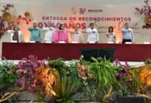 Tabasco honra maestros que transformaron generaciones enteras.
