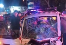 Pochimovil embestido en Villa Parrilla. Conductor se fuga.