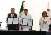 Infonavit analiza construir cincuenta mil viviendas en Tabasco.