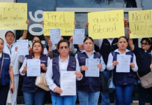 Trabajadores del IMSS Bienestar anuncian cierre de oficinas.