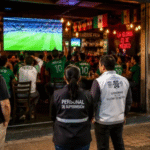 ¡Fútbol de élite y bolsillos vacíos: FIFA asfixia al comercio local!