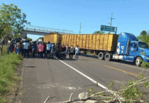 Bloquean la carretera Villahermosa-Frontera por apagones.