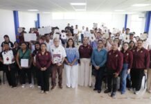 Programa AlfabetizaTec transforma vidas en el municipio de Huimanguillo.