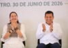 Javier May entrega vales de Bienestar en Centro.