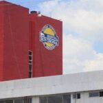 IMSS Bienestar descartan retraso quirúrgico y auditan contratos de proveedores.