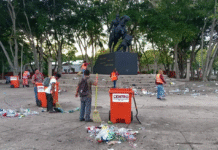 ¡Puro chiquero! Afición deja montañas de basura tras festejo.