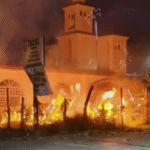 Incendio consume templo religioso en Río Viejo.