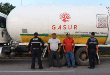 ¡Transportaban una bomba! Detienen a sujetos con gas ilegal.