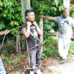 Vecinos amarran a poste a presunto ladrón en Nacajuca.
