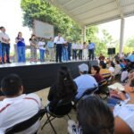 Javier May anuncia 407 nuevos consultorios comunitarios.