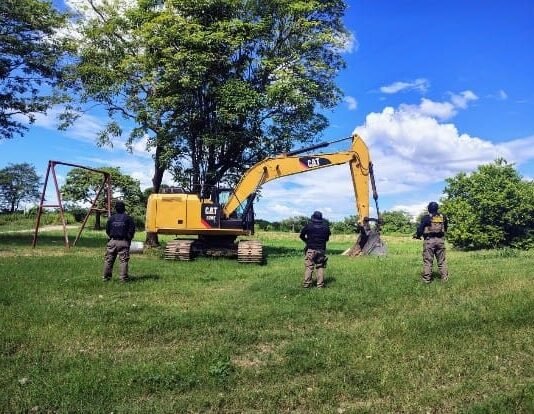 FGR detiene a seis por extracción ilegal ambiental.