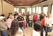Gobierno estatal reubica a emprendedores de La Antojería.