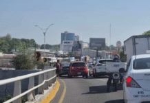 Caos vial por carambolas en Ruiz Cortines.