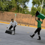 ¡Taxista Se Pone Bravucón y Lucha en Gasolinera!