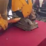 ¡Desarme militar! Arma explota en plena Feria.