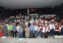 ¡Manos a la tierra! Escuelas se unen por Tabasco.