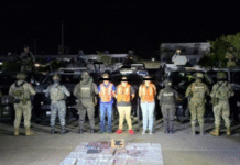 ¡Cae trío criminal! Aseguran drogas y equipo táctico.