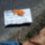 Abandonan cadáver maniatado y con mensaje.