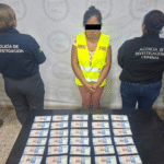 ¡Cae cobradora de piso! Cae mujer se pela acompañamte.