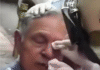 ¡Exfuncionario golpeador! Agrede a adulto mayor