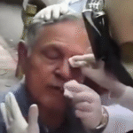 ¡Exfuncionario golpeador! Agrede a adulto mayor