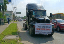 ¡A vuelta de rueda! Protesta de transportistas paraliza tramo hacia Cárdenas.
