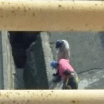 Localizan a mujer sin vida en cuneta de Lomas de Caballo.