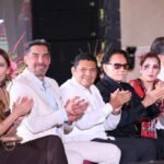 Javier May presencia el desfile Las Catrinas Visten el Edén.